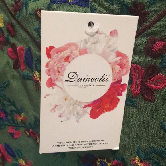 Green Floral Boho Dress - Picture 3 of 4